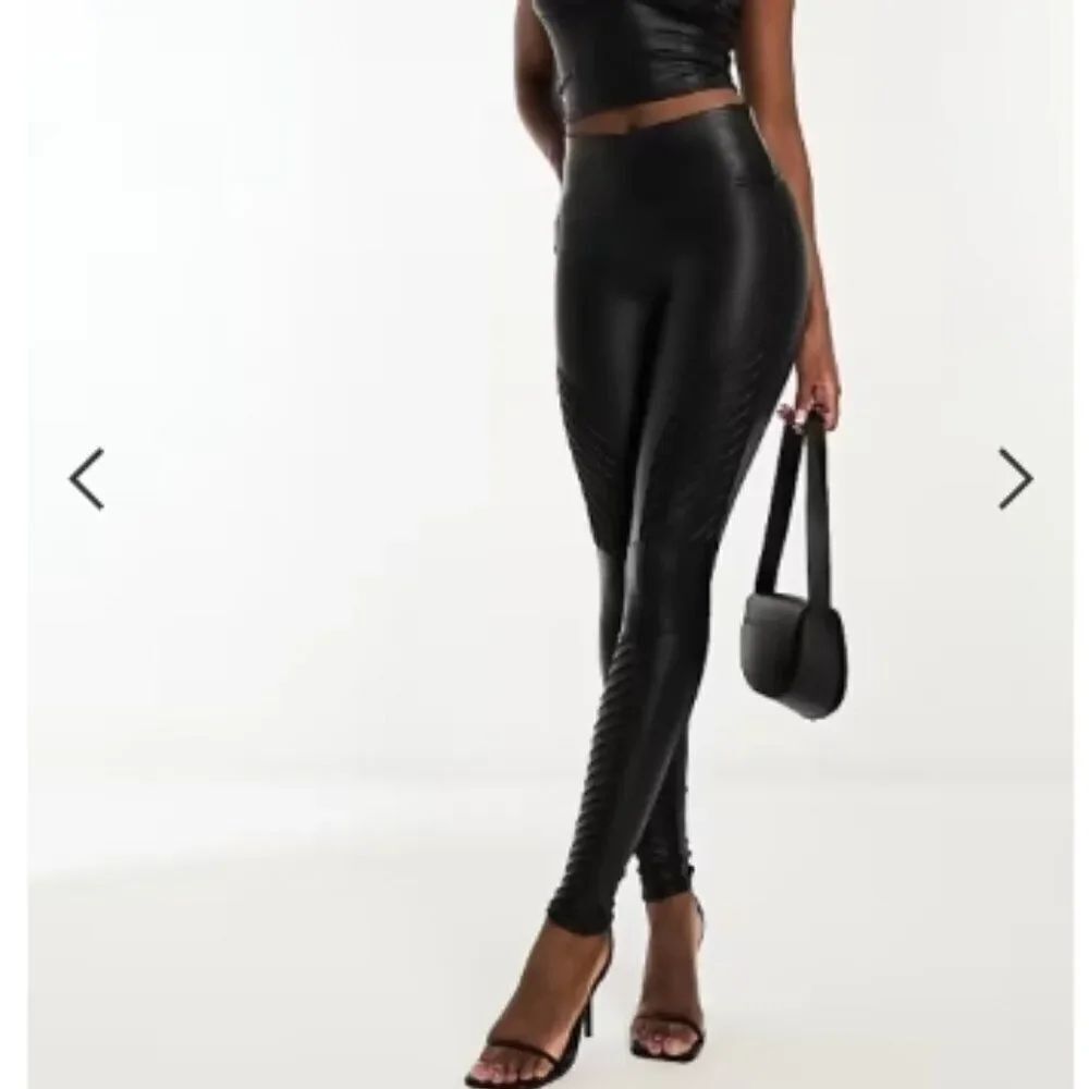 NWT SPANX Faux Leather Moto Leggings Black in Size S